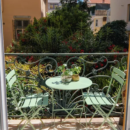 Charming Studio, Balcony With Garden View, Liberation Nizza