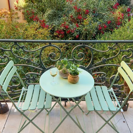 Charming Studio, Balcony With Garden View, Liberation Nizza